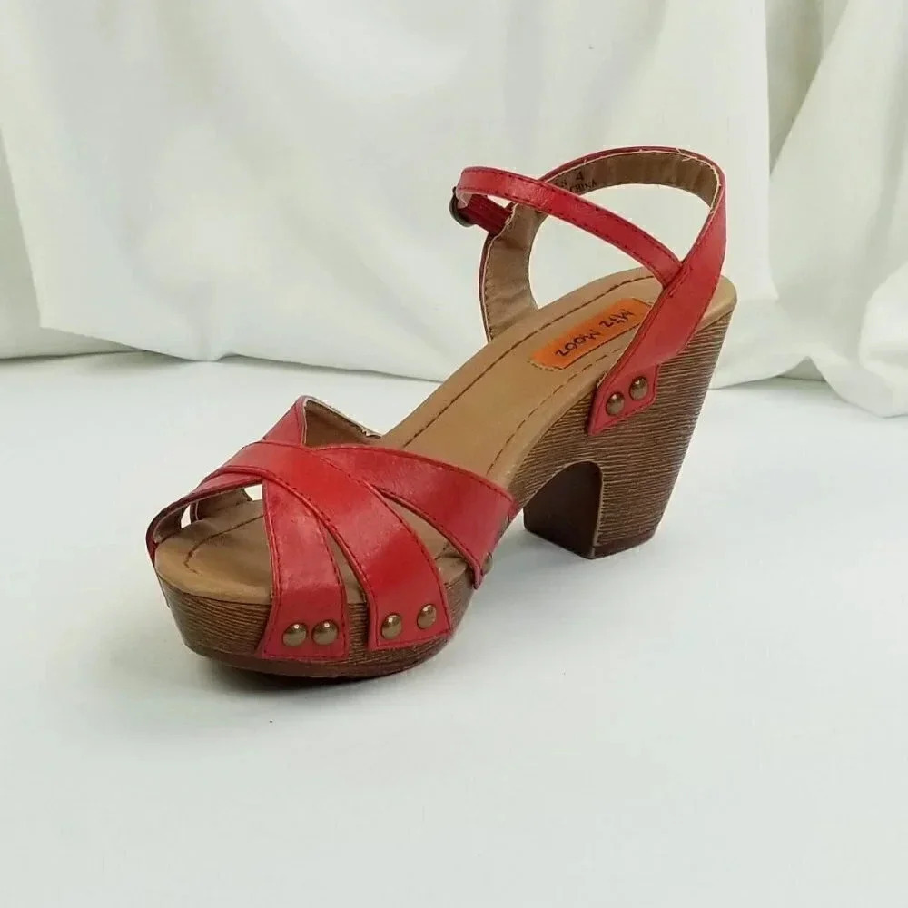 Miz Mooz Size 4 Red Adjustable Ankle Strap Buckle Rivetted Straps Block Heels